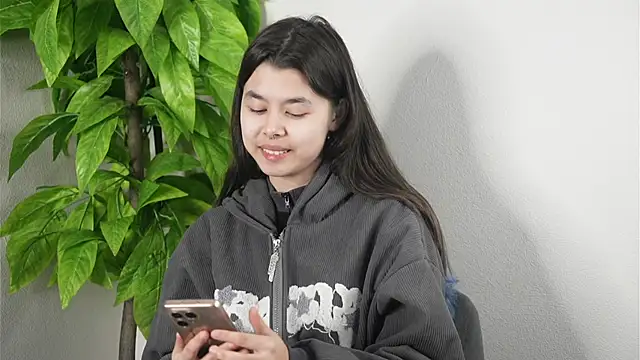 VaniaLeiss online show from March 2026 05:23:01 AM