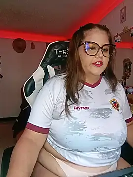 Snapshot of Bonny_rousse01 chatting on July 2026 12:44:01 PM Bonny rousse01 online show from July 2026 12:44:01 PM