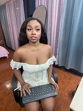 Snapshot of Kloe_rousse01 chatting on May 2026 11:24:01 PM Kloe rousse01 online show from May 2026 11:24:01 PM