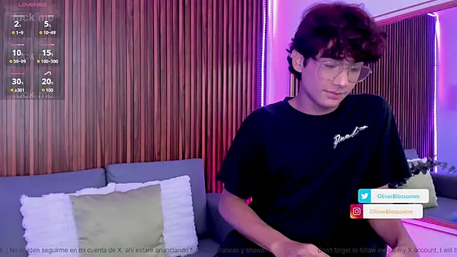 Snapshot of Oliver20__ chatting on June 2026 09:54:02 PM Oliver20 online show from June 2026 09:54:02 PM