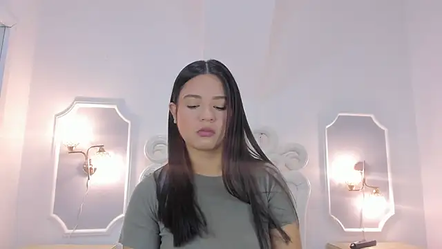 Snapshot of zoejenner_ chatting on July 2026 02:59:01 PM zoejenner online show from July 2026 02:59:01 PM
