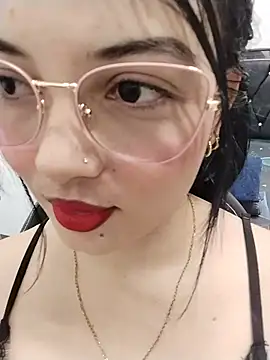 Snapshot of veleria_allurin chatting on July 2026 09:25:01 PM veleria allurin online show from July 2026 09:25:01 PM