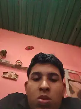 alee28728 online show from May 2026 06:51:02 AM