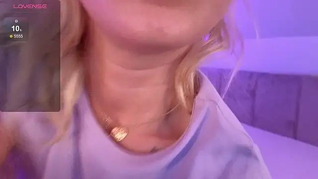 BluEyesKate online show from July 2026 01:06:02 PM