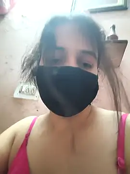 Snapshot of REENA-STRIP chatting on May 2026 09:03:02 AM REENA-STRIP online show from May 2026 09:03:02 AM