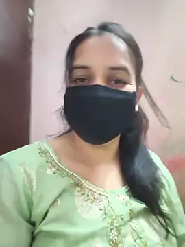 Snapshot of REENA-STRIP chatting on May 2026 08:54:02 AM REENA-STRIP online show from May 2026 08:54:02 AM