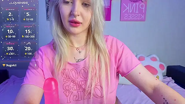 BlondieSummer online show from July 2026 06:12:02 PM