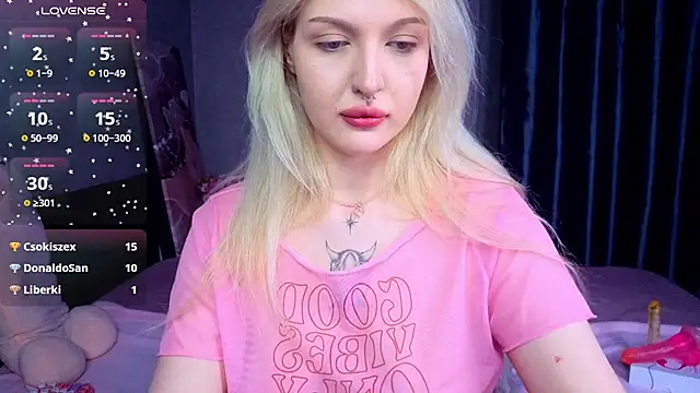 BlondieSummer online show from July 2026 08:00:01 PM