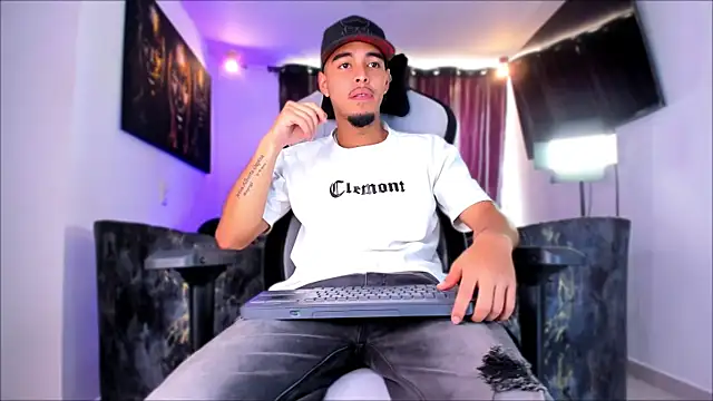 victor ospina online show from March 2026 03:27:02 PM