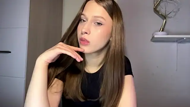 AssumingPail online show from April 2026 05:54:01 PM