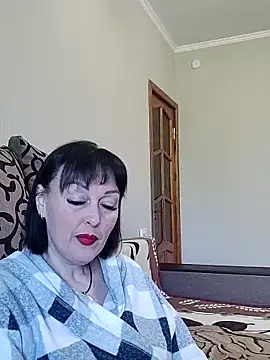 Snapshot of HelgaDennis chatting on May 2026 06:41:01 AM HelgaDennis online show from May 2026 06:41:01 AM