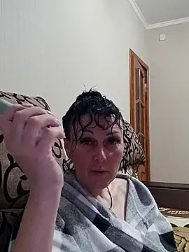 Snapshot of HelgaDennis chatting on May 2026 08:58:02 PM HelgaDennis online show from May 2026 08:58:02 PM