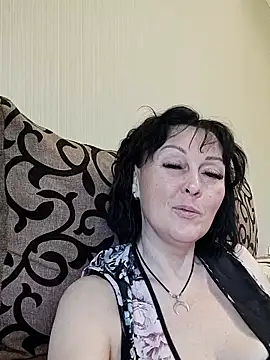 Snapshot of HelgaDennis chatting on May 2026 11:53:01 AM HelgaDennis online show from May 2026 11:53:01 AM