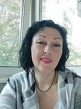 Snapshot of HelgaDennis chatting on May 2026 03:57:01 AM HelgaDennis online show from May 2026 03:57:01 AM