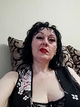 Snapshot of HelgaDennis chatting on May 2026 04:26:02 PM HelgaDennis online show from May 2026 04:26:02 PM