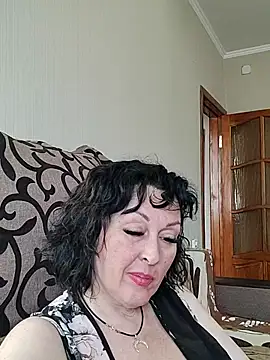 Snapshot of HelgaDennis chatting on May 2026 04:15:01 PM HelgaDennis online show from May 2026 04:15:01 PM