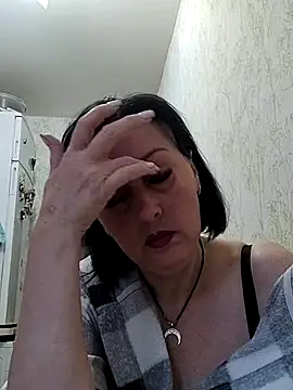 Snapshot of HelgaDennis chatting on June 2026 03:31:01 AM HelgaDennis online show from June 2026 03:31:01 AM