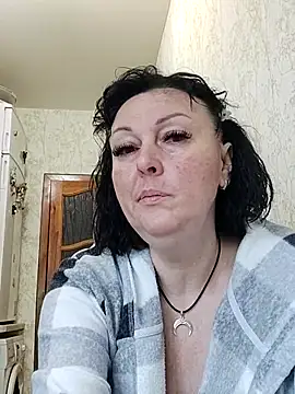 Snapshot of HelgaDennis chatting on June 2026 04:41:02 AM HelgaDennis online show from June 2026 04:41:02 AM
