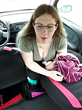 Snapshot of LinaMayer7 chatting on March 2026 11:04:02 AM LinaMayer7 online show from March 2026 11:04:02 AM