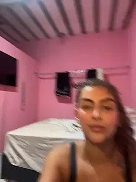 Snapshot of miiabellovic chatting on May 2026 07:53:02 PM miiabellovic online show from May 2026 07:53:02 PM