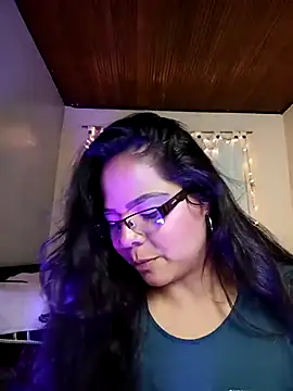 Snapshot of ROUSSE_SINCLAIR chatting on April 2026 02:27:02 AM ROUSSE SINCLAIR online show from April 2026 02:27:02 AM