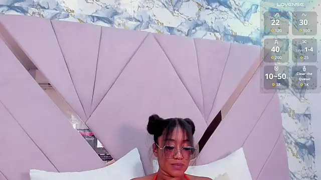 mia rouxx1 online show from May 2026 04:53:02 AM