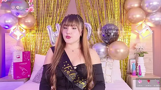 Snapshot of ElenaGilbertAdams chatting on July 2026 02:15:01 PM ElenaGilbertAdams online show from July 2026 02:15:01 PM