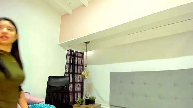 LindaCatalina  online show from March 2026 01:33:01 PM