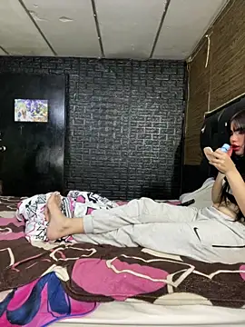 Snapshot of LATINSEXBOM chatting on March 2026 04:28:02 AM LATINSEXBOM online show from March 2026 04:28:02 AM