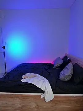 AriaDomina online show from April 2026 04:27:01 AM