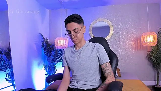 Snapshot of Gio_carangi chatting on August 2026 03:41:01 AM Gio carangi online show from August 2026 03:41:01 AM