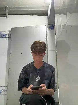 Nguyencuong1999 online show from May 2026 07:57:02 AM