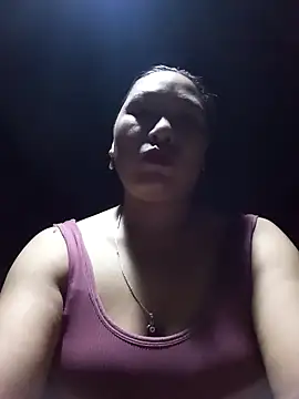 Snapshot of Hena__ chatting on April 2026 12:02:01 PM Hena online show from April 2026 12:02:01 PM