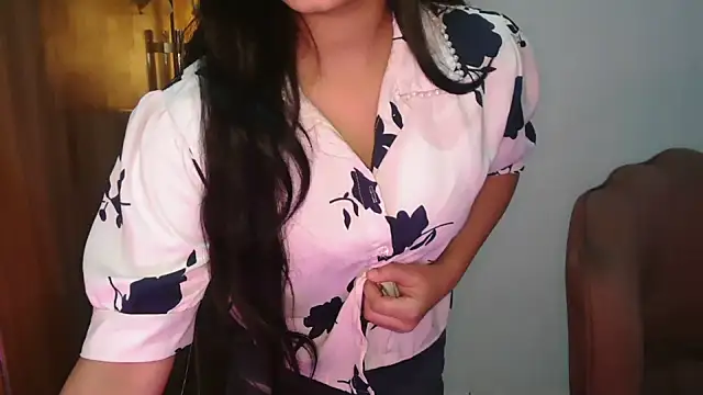 Snapshot of urvashi_rai chatting on August 2026 04:04:01 AM urvashi rai online show from August 2026 04:04:01 AM