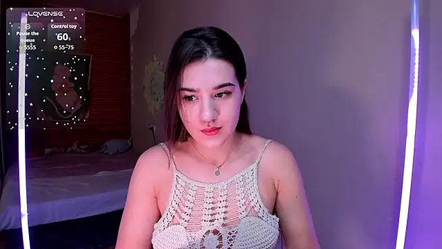 Snapshot of Elly__Green chatting on March 2026 02:01:02 AM Elly Green online show from March 2026 02:01:02 AM