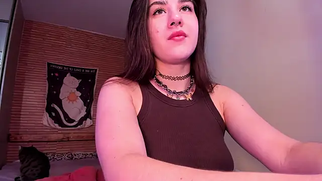 Snapshot of Elly__Green chatting on May 2026 02:05:01 AM Elly Green online show from May 2026 02:05:01 AM