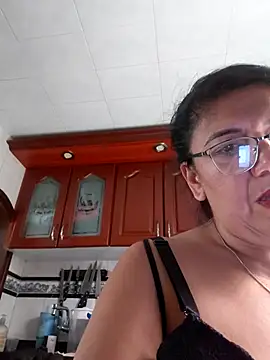 Snapshot of Mielx chatting on May 2026 03:19:01 PM Mielx online show from May 2026 03:19:01 PM