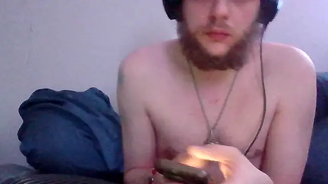 alejandro69420 online show from April 2026 11:02:02 PM