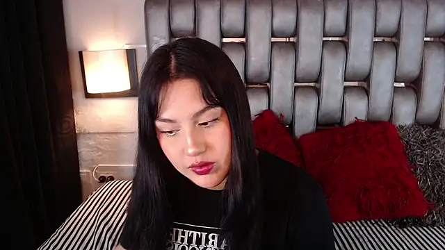 Snapshot of Sofiia_Vega_ chatting on April 2026 11:49:01 AM Sofiia Vega online show from April 2026 11:49:01 AM