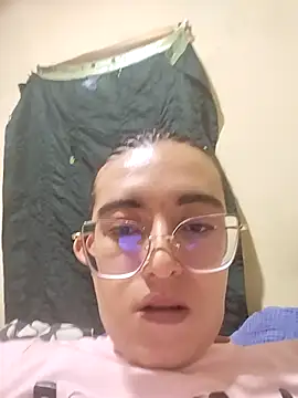 Snapshot of Greta_silber26 chatting on April 2026 08:04:02 PM Greta silber26 online show from April 2026 08:04:02 PM