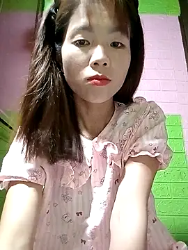 AmyLinee01 online show from April 2026 10:53:02 AM