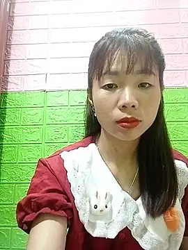 Snapshot of AmyLinee01 chatting on June 2026 12:33:02 PM AmyLinee01 online show from June 2026 12:33:02 PM