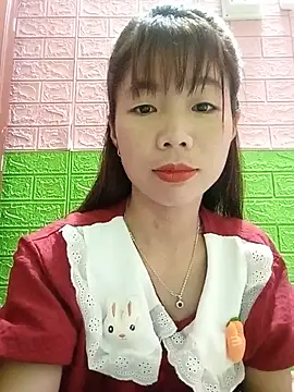 Snapshot of AmyLinee01 chatting on July 2026 04:48:02 AM AmyLinee01 online show from July 2026 04:48:02 AM
