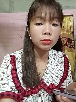 Snapshot of AmyLinee01 chatting on July 2026 02:59:02 AM AmyLinee01 online show from July 2026 02:59:02 AM