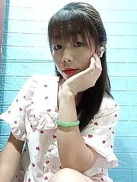 Snapshot of AmyLinee01 chatting on July 2026 05:58:01 AM AmyLinee01 online show from July 2026 05:58:01 AM