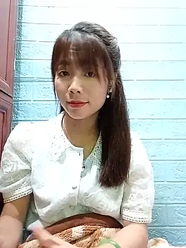Snapshot of AmyLinee01 chatting on August 2026 11:25:01 PM AmyLinee01 online show from August 2026 11:25:01 PM
