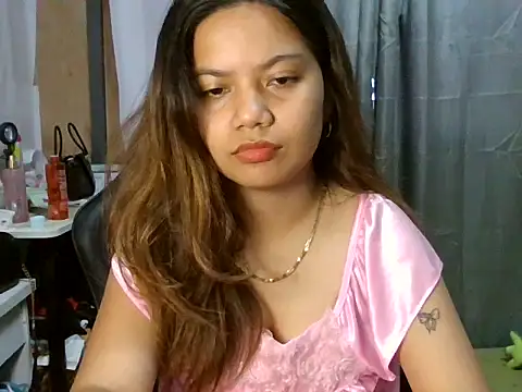 Snapshot of deseyy chatting on April 2026 05:44:02 AM deseyy online show from April 2026 05:44:02 AM