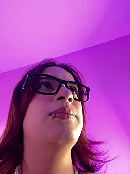 Snapshot of steffmontespink18 chatting on May 2026 01:28:02 PM steffmontespink18 online show from May 2026 01:28:02 PM