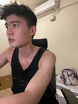 Snapshot of CalvinHY chatting on June 2026 04:00:02 PM CalvinHY online show from June 2026 04:00:02 PM