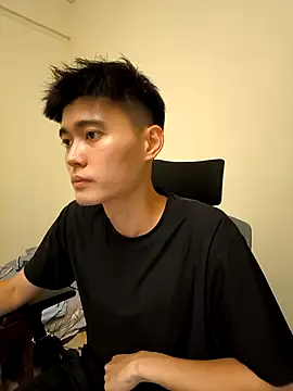 Snapshot of CalvinHY chatting on August 2026 10:29:01 AM CalvinHY online show from August 2026 10:29:01 AM